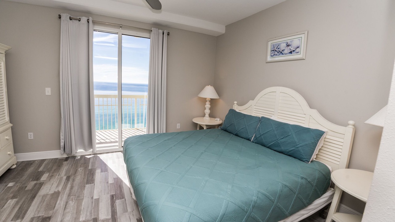 Photo of Bedroom in Miramar Beach