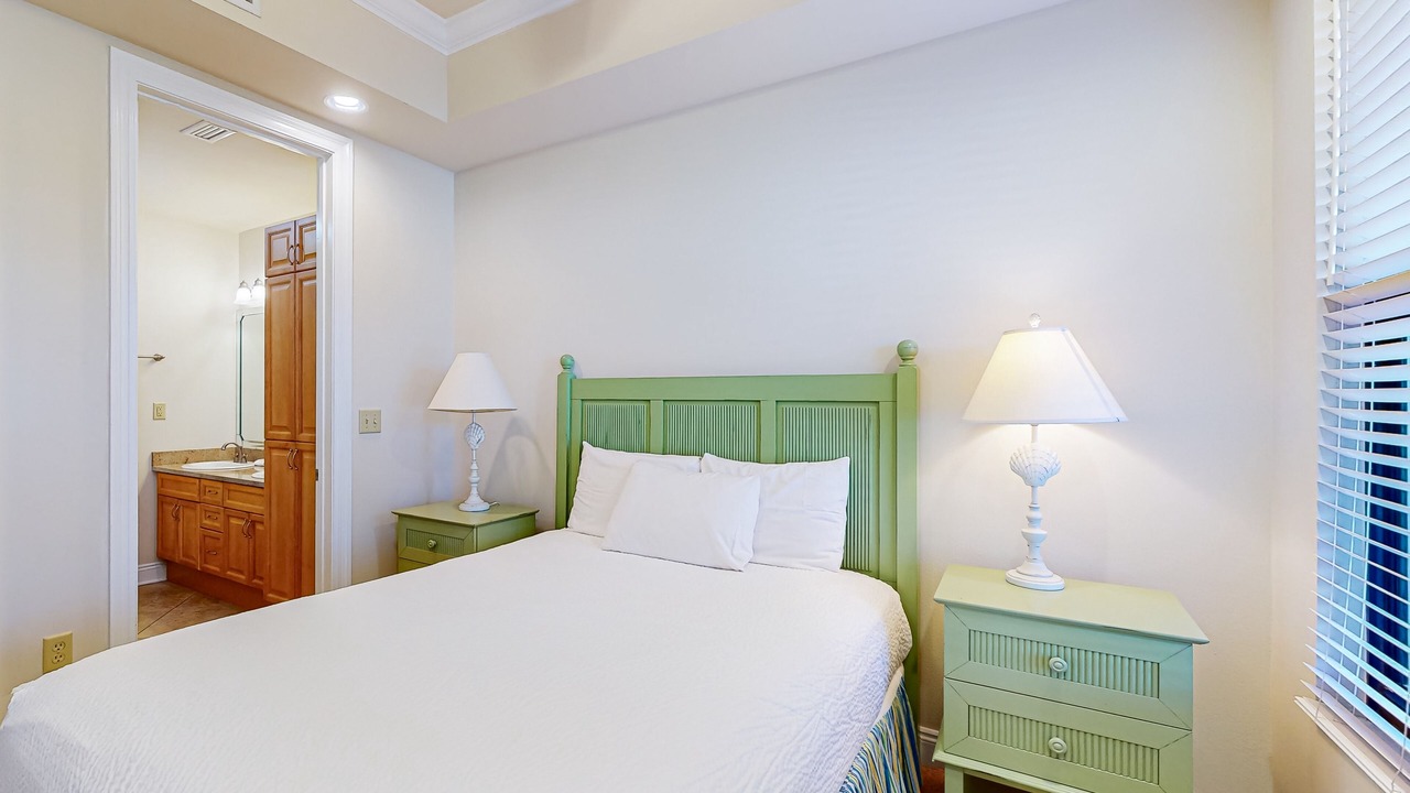 Photo of Bedroom in Santa Rosa Beach
