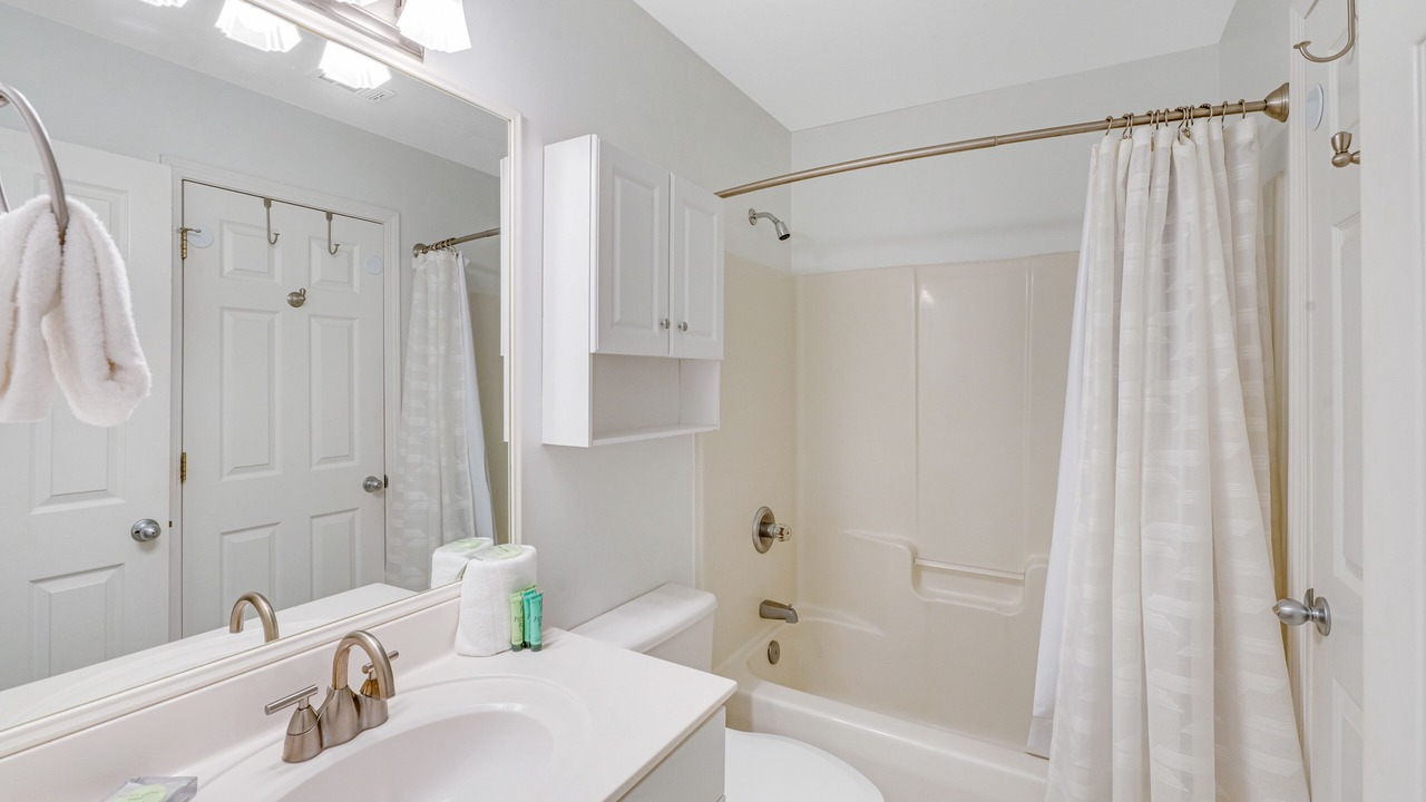 Photo of Bathroom in Gulf Place