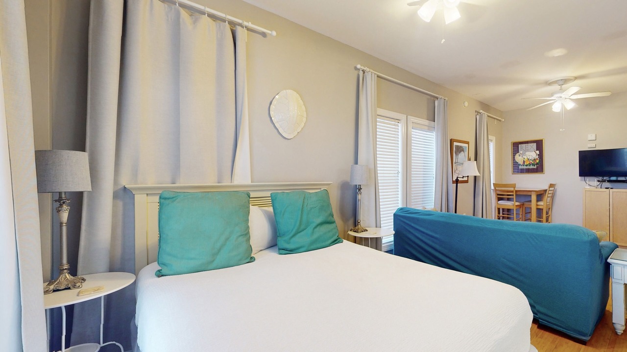 Photo of Bedroom in Seacrest Beach