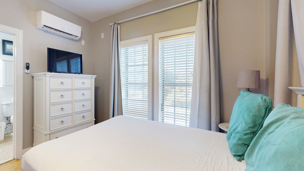 Photo of Bedroom in Seacrest Beach