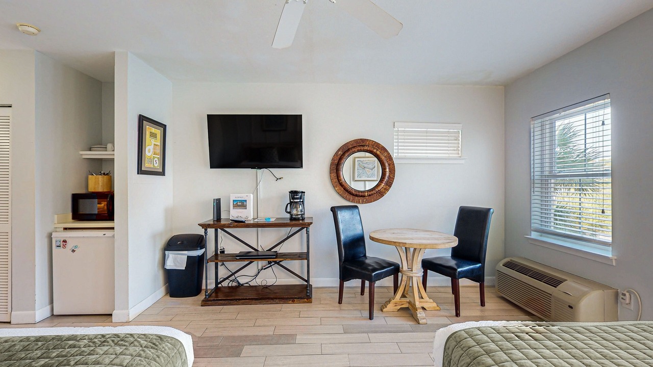 Photo of Bedroom in Gulf Place
