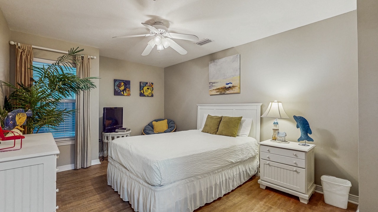 Photo of Bedroom in Gulf Place