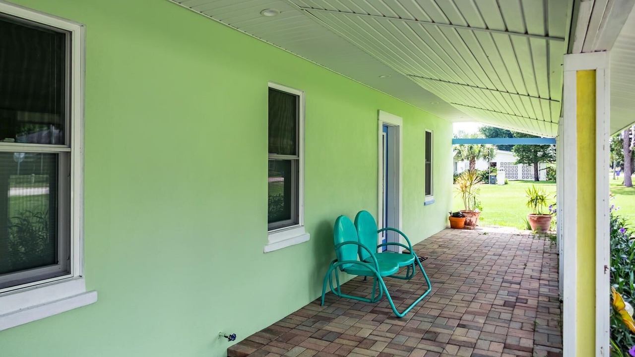 Photo of Patio Balcony in Sebring