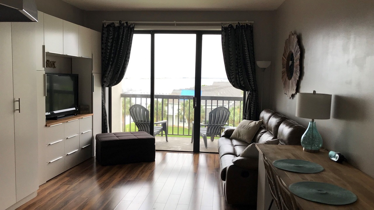 Photo of Livingroom in Fort Walton Beach