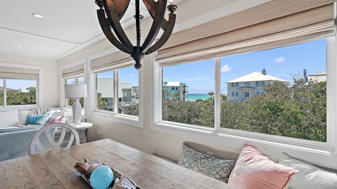 Photo of Livingroom in Gulf Trace