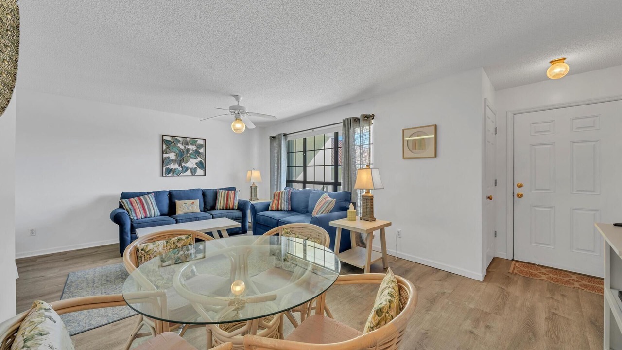 Photo of Livingroom in West Panama City Beach