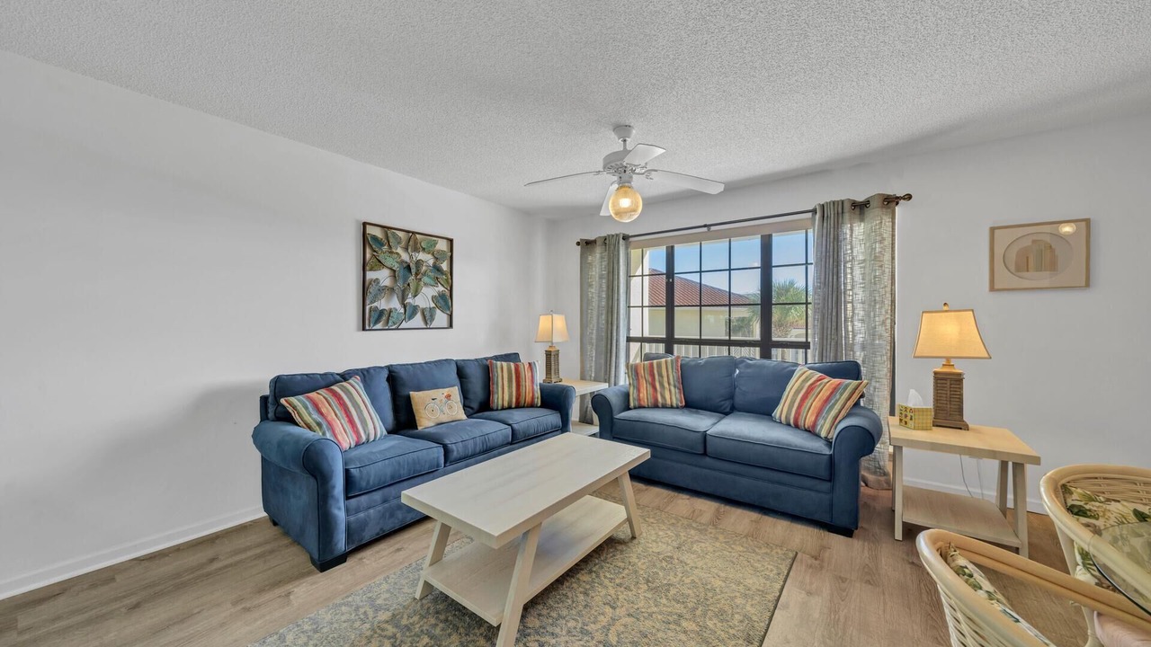 Photo of Livingroom in West Panama City Beach