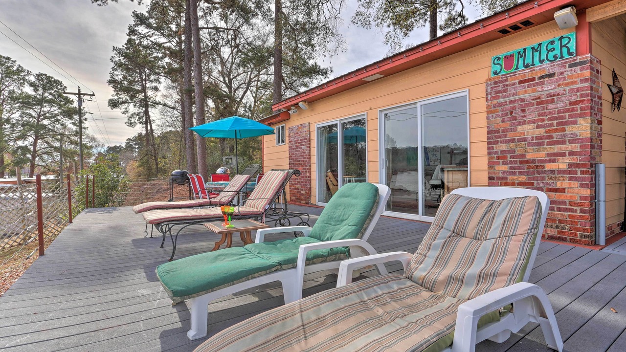 Photo of Patio Balcony in Pleasure Island