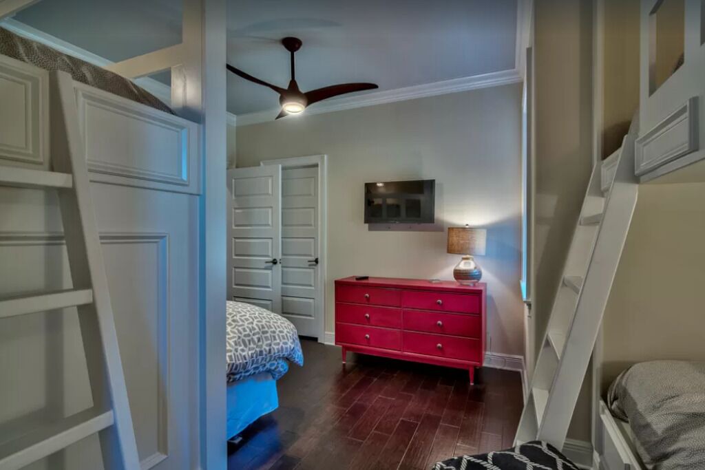 Photo of Bedroom in Villa Lago