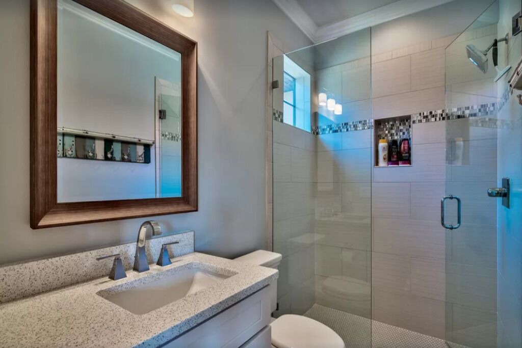 Photo of Bathroom in Villa Lago