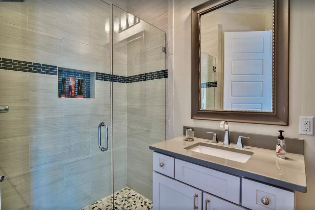 Photo of Bathroom in Villa Lago