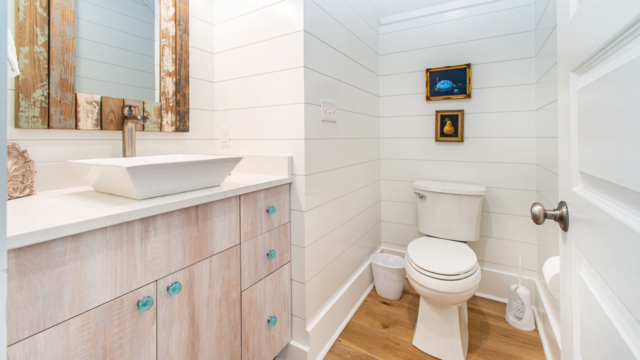 Photo of Bathroom in Greenway Park