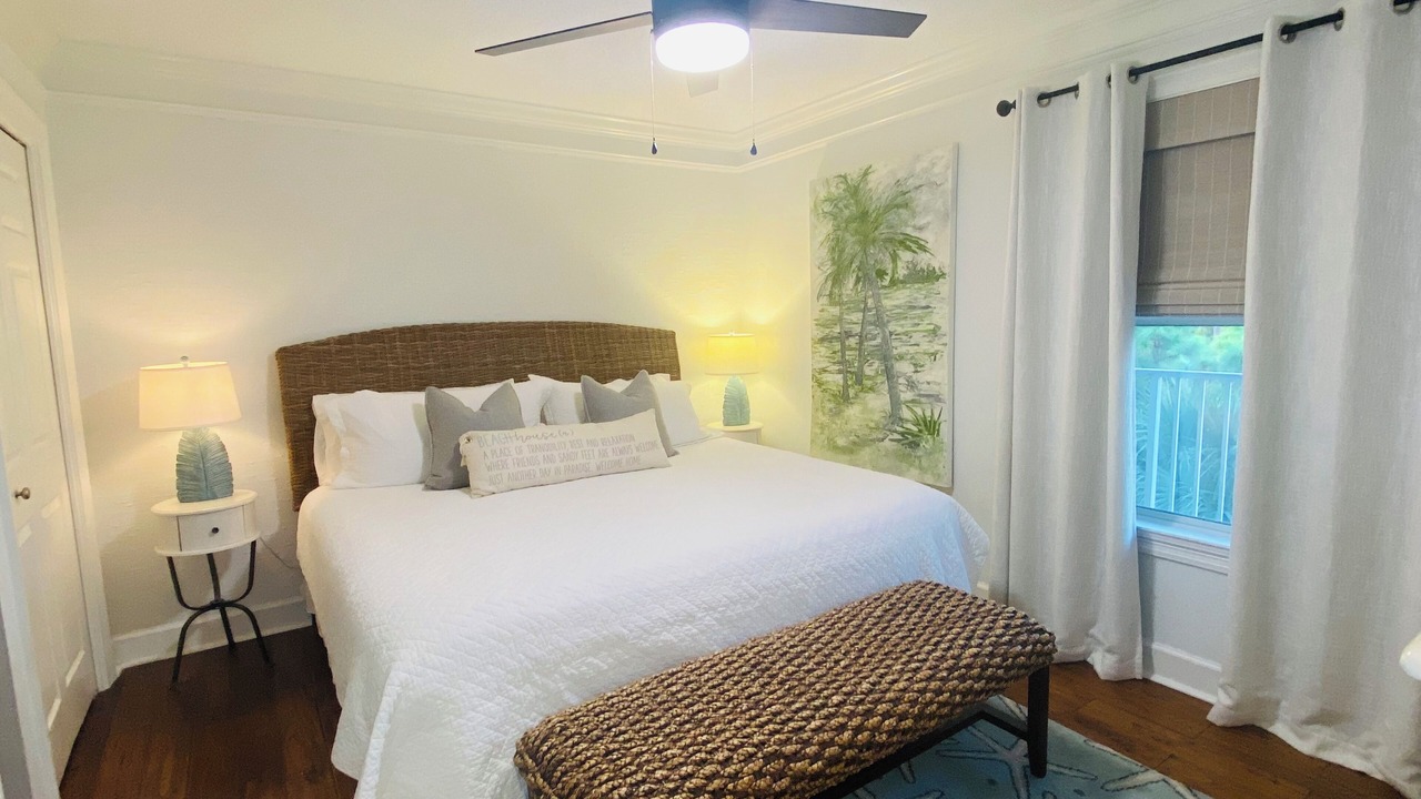 Photo of Bedroom in Gulf Place