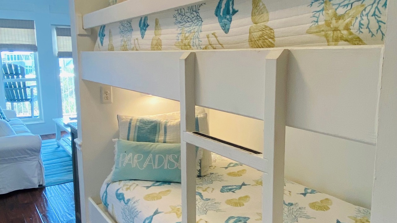 Photo of Bedroom in Gulf Place