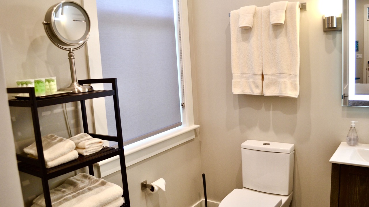 Photo of Bathroom in South 7th Ward