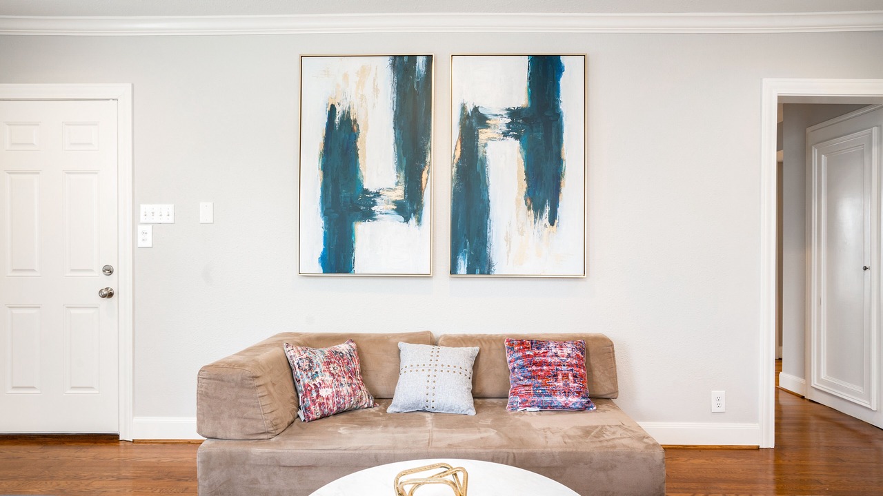Photo of Livingroom in South Central Houston