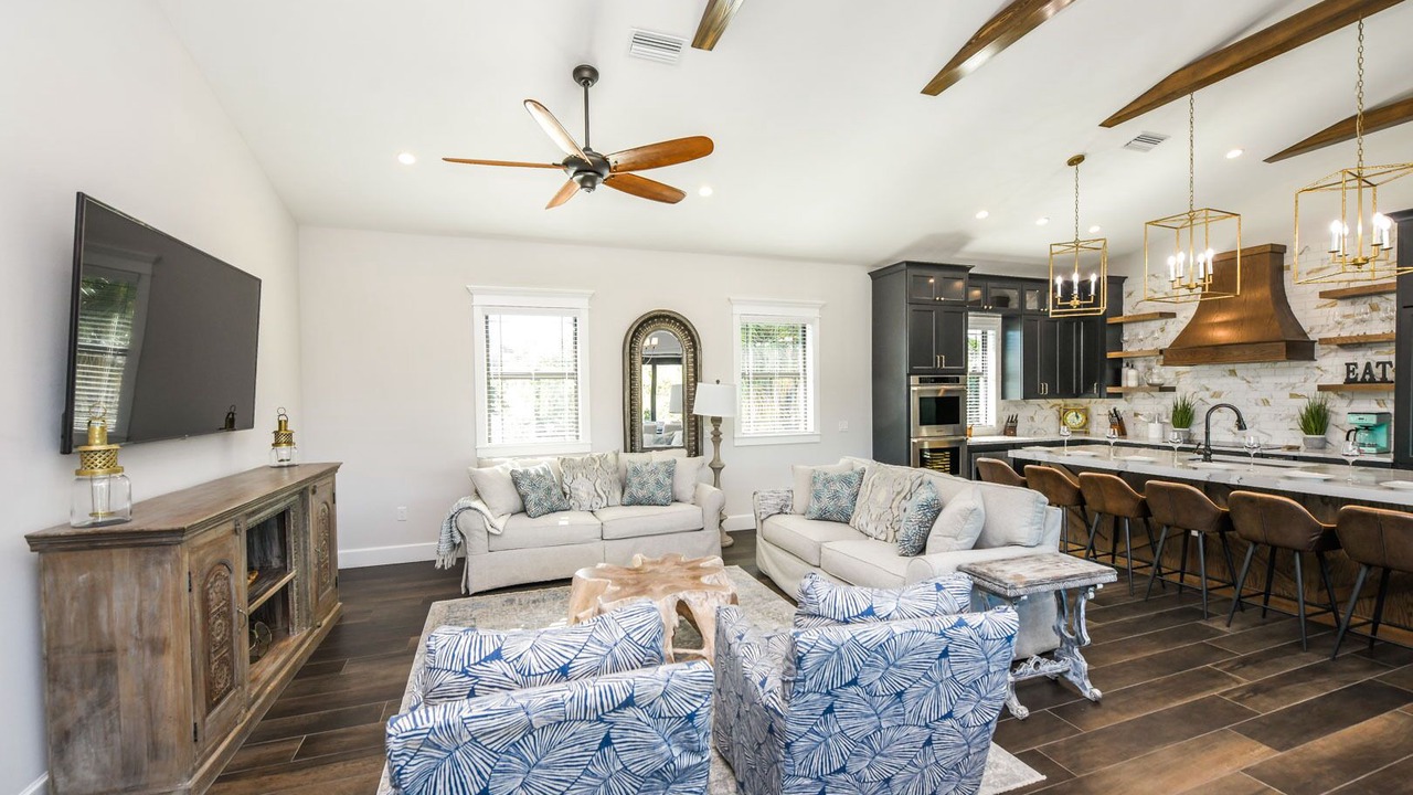 Photo of Livingroom in Saint Armands Key