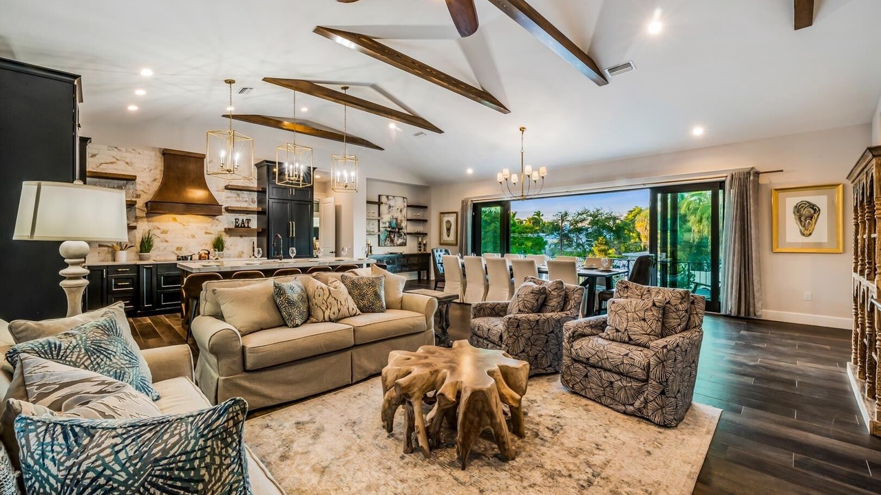 Photo of Livingroom in Saint Armands Key