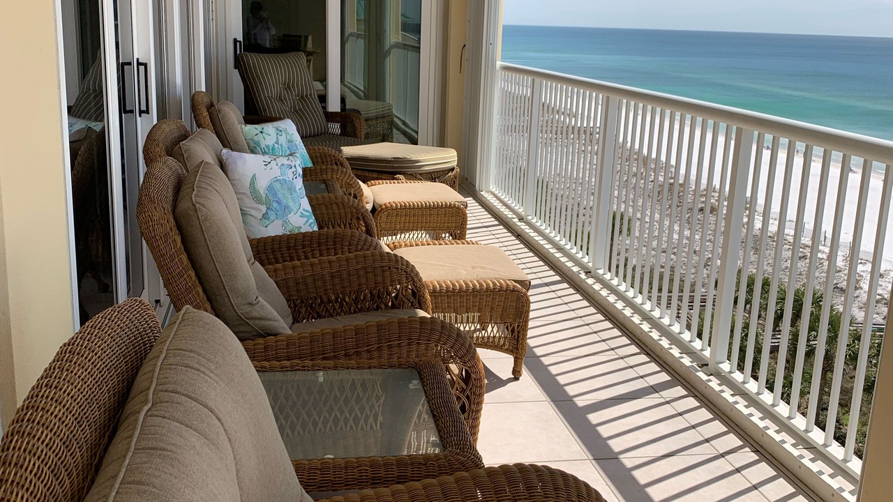 Photo of Patio Balcony in Holiday Isle