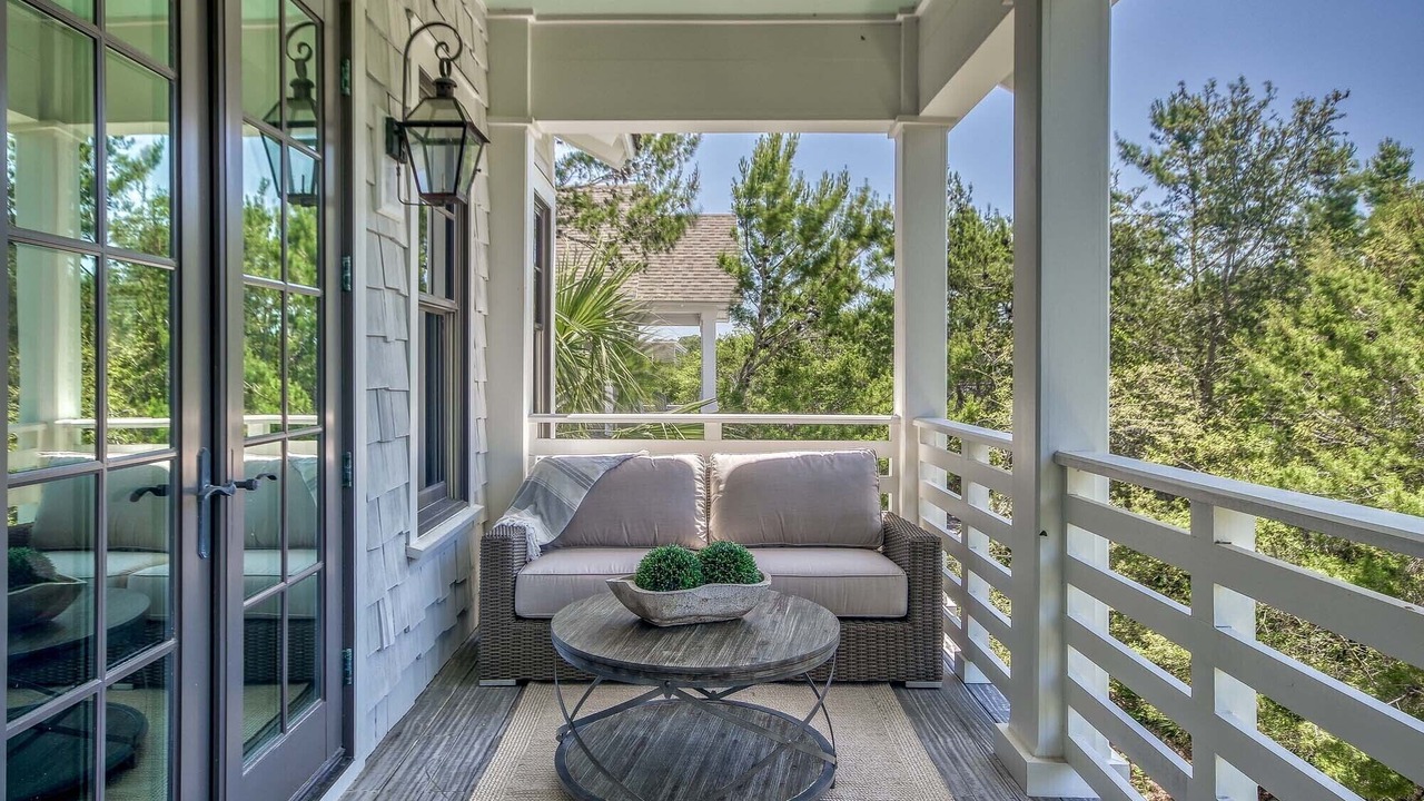 Photo of Patio Balcony in WaterSound Beach