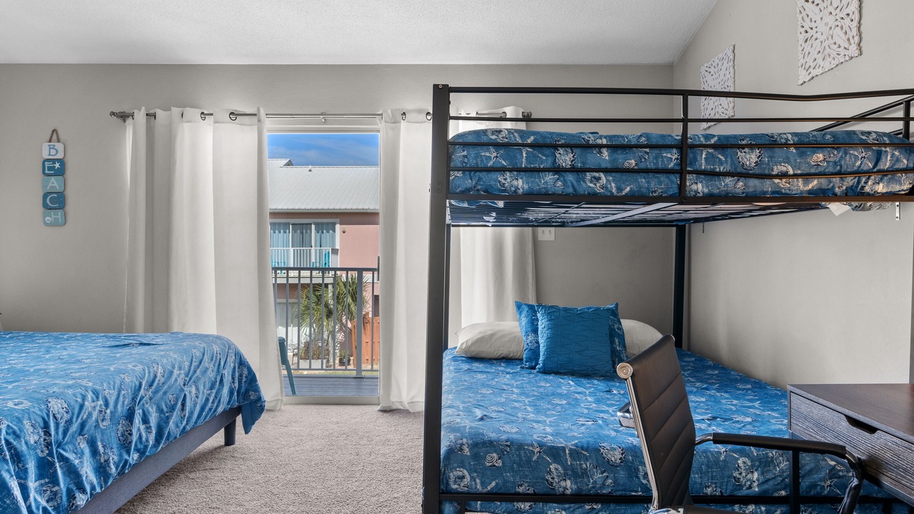 Photo of Bedroom in Miramar Beach