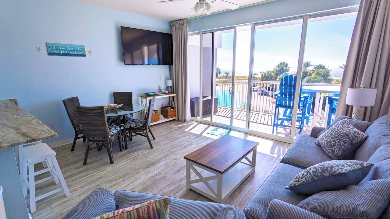 Photo of Livingroom in Fort Walton Beach
