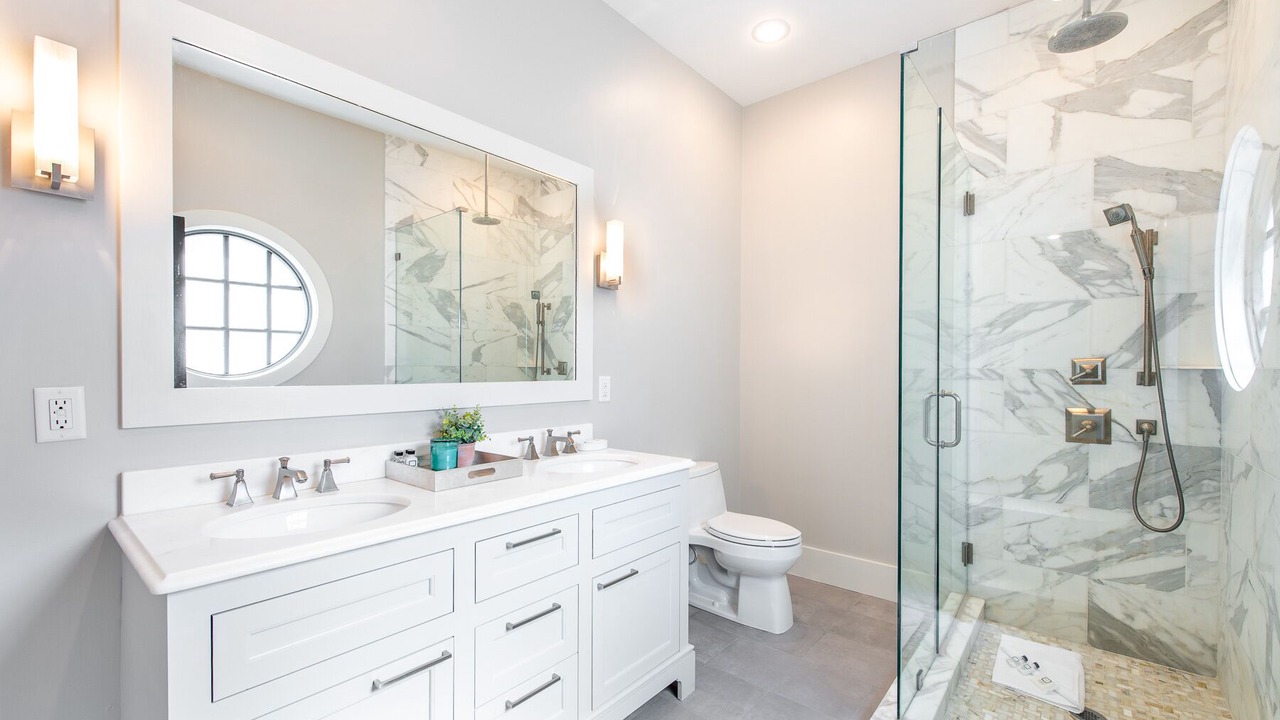 Photo of Bathroom in Rosemary Beach