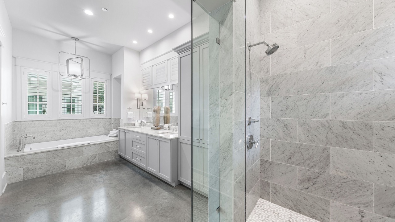 Photo of Bathroom in Treetop