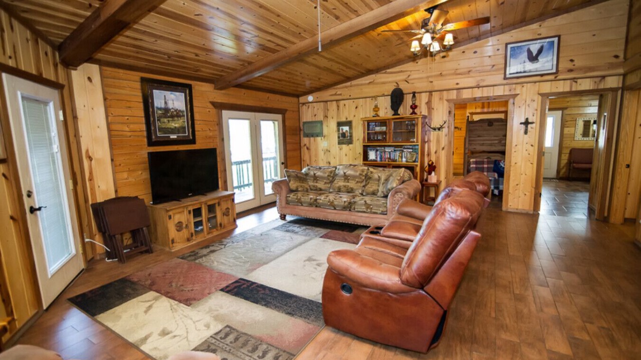 Photo of Livingroom in Smithville