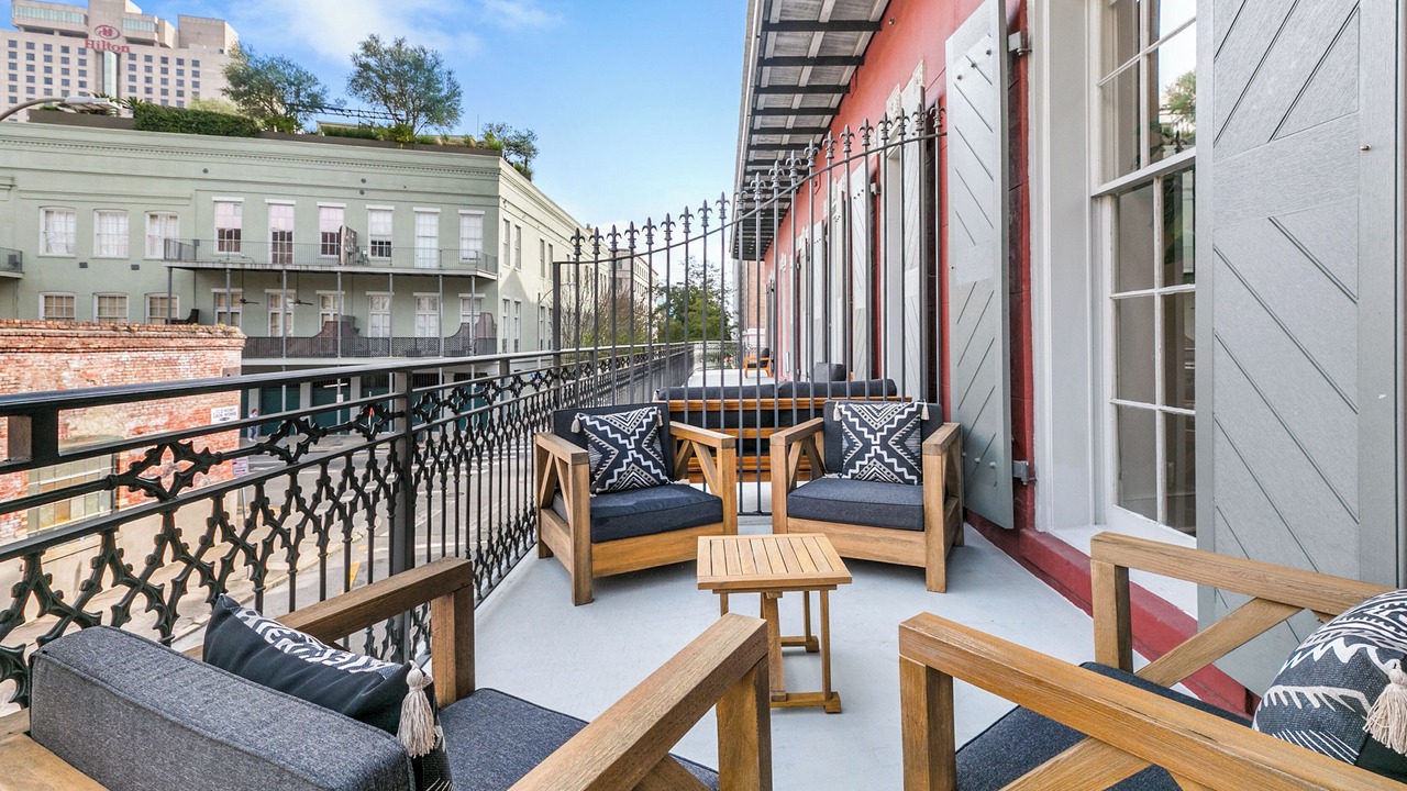 Photo of Patio Balcony in Arts/Warehouse District