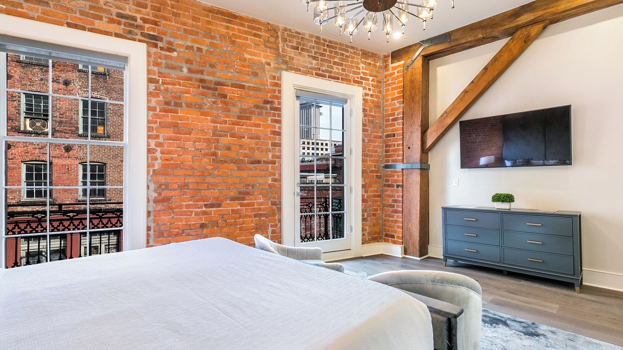 Photo of Patio Balcony in Arts/Warehouse District