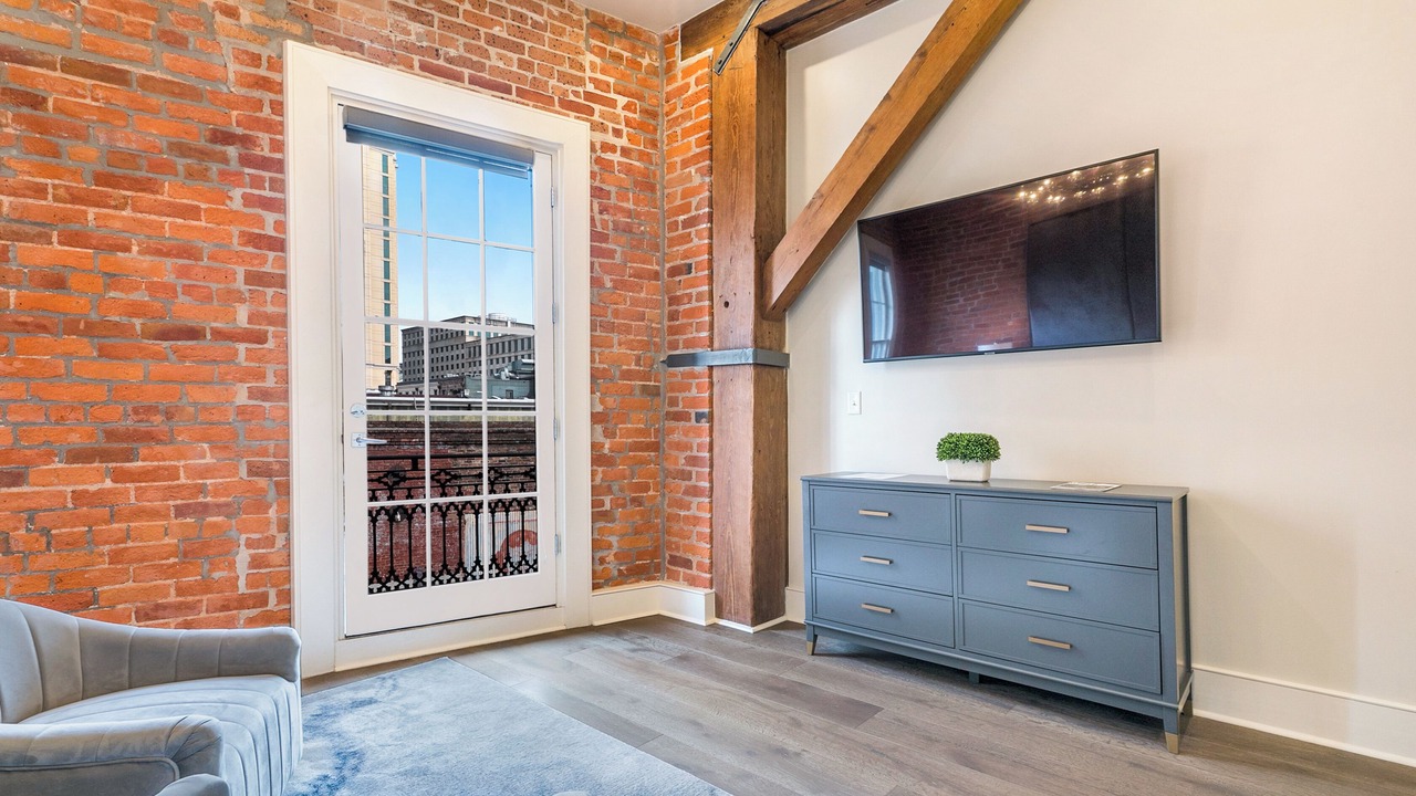 Photo of Patio Balcony in Arts/Warehouse District