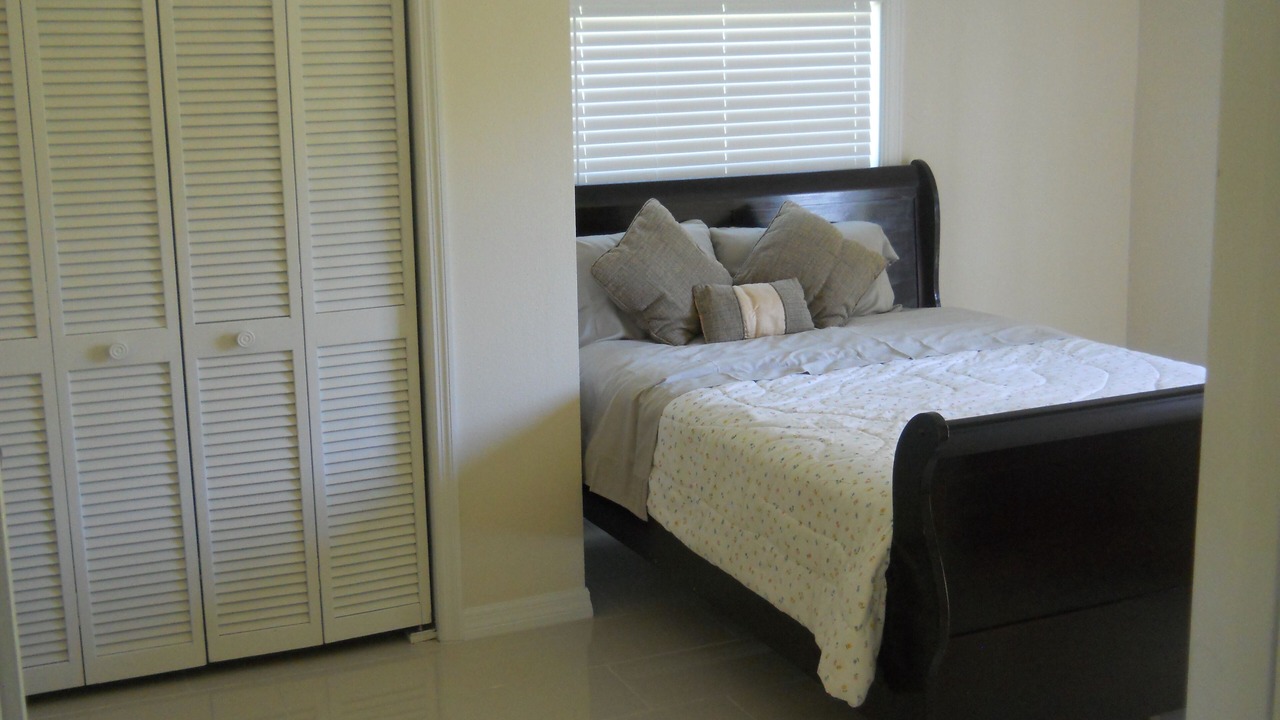 Photo of Bedroom in Bokeelia