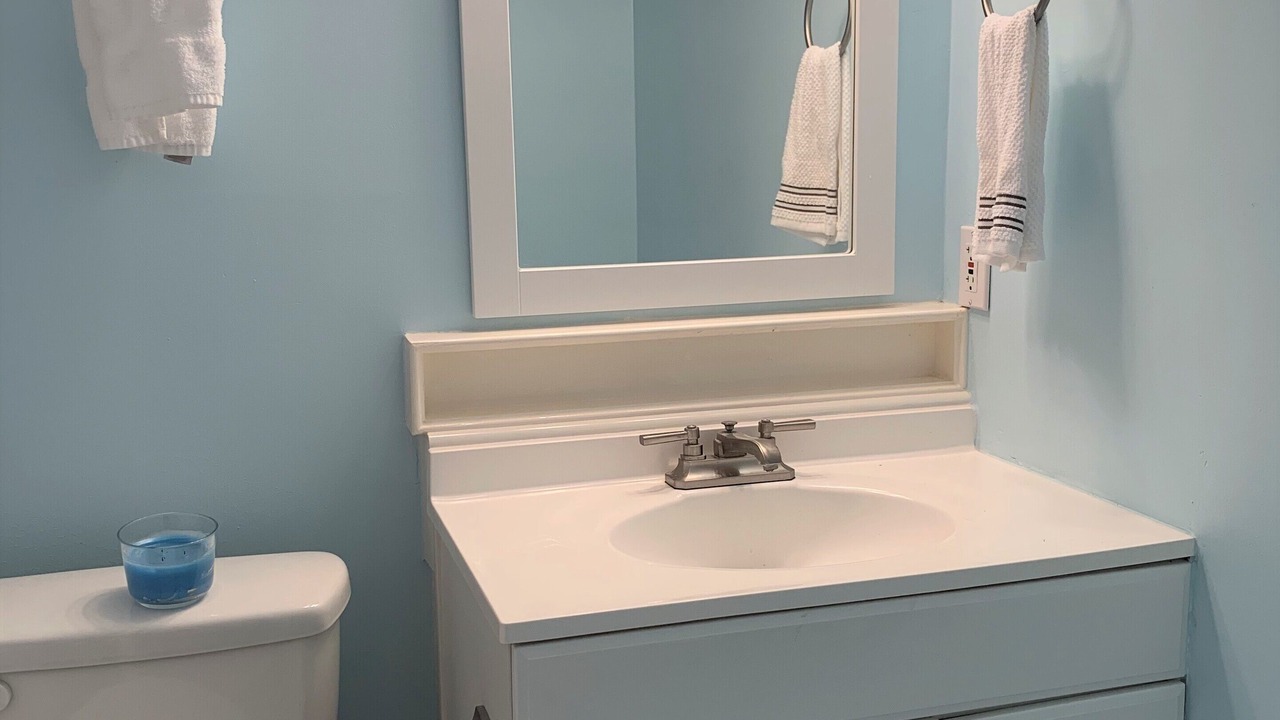 Photo of Bathroom in Silver Sands