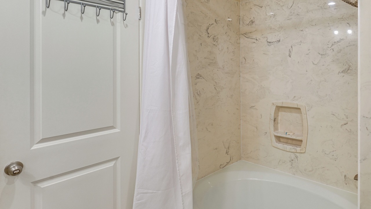 Photo of Bathroom in Diamondhead