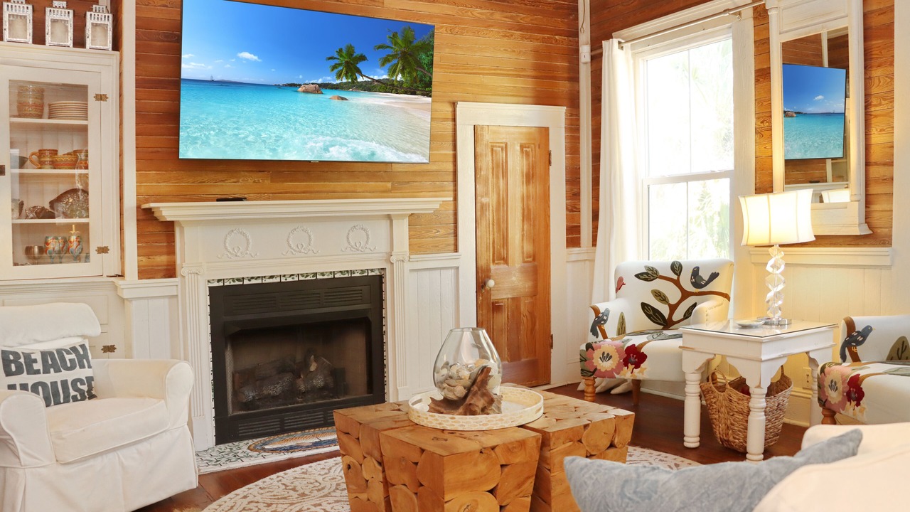 Photo of Livingroom in Indian Pass