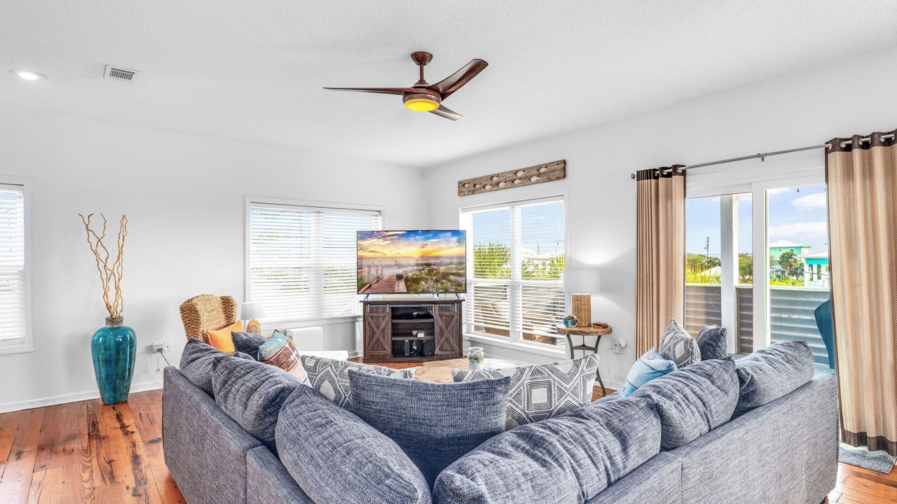 Photo of Livingroom in Port St. Joe