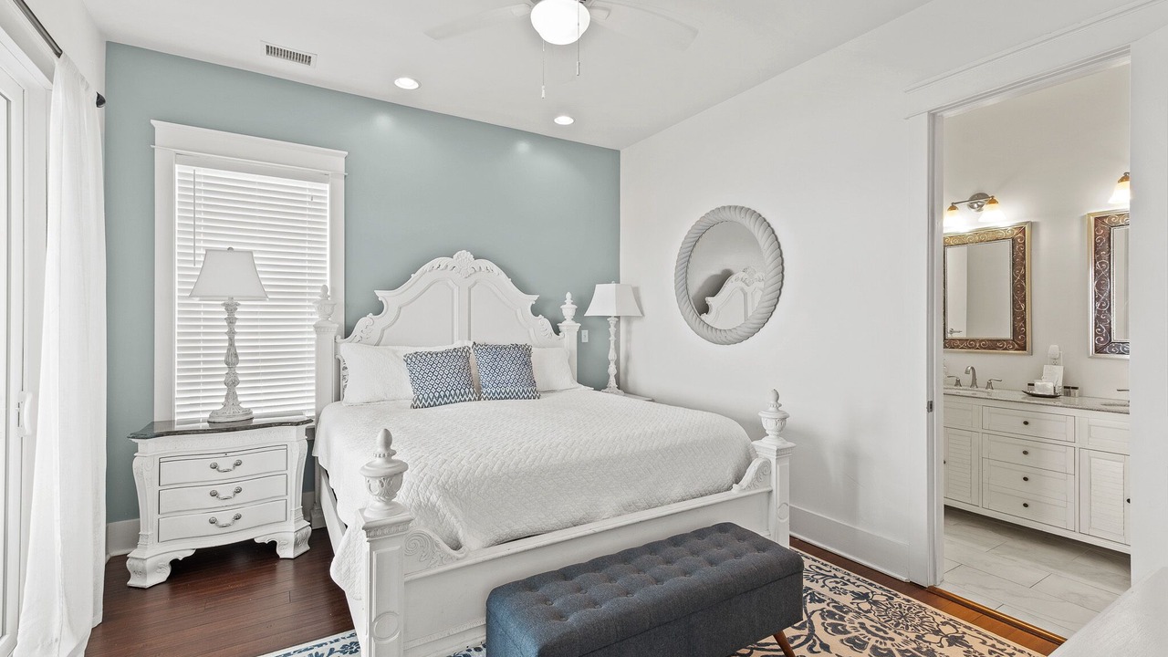 Photo of Bedroom in Seacrest