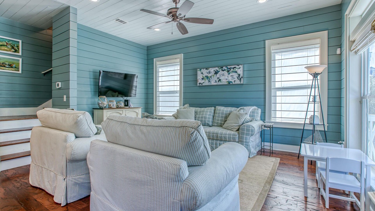 Photo of Livingroom in Lakeside at Blue Mountain Beach