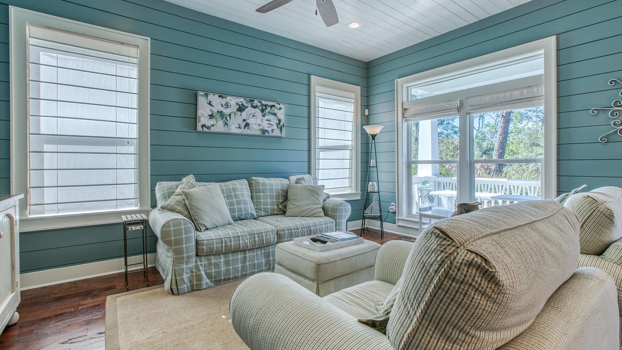 Photo of Livingroom in Lakeside at Blue Mountain Beach