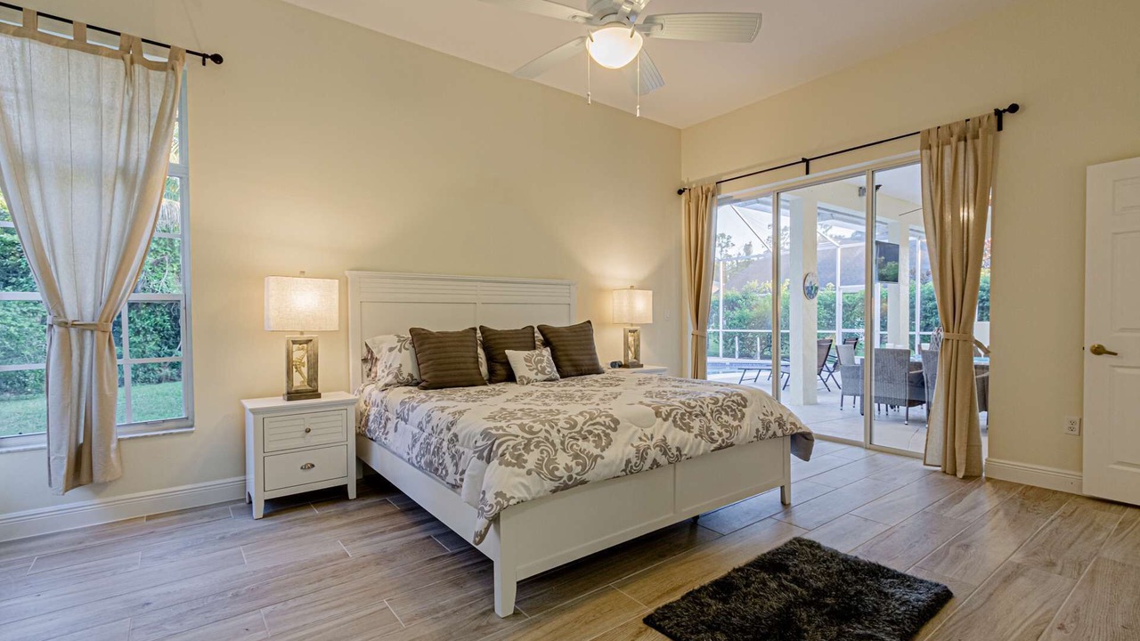 Photo of Bedroom in Crown Pointe