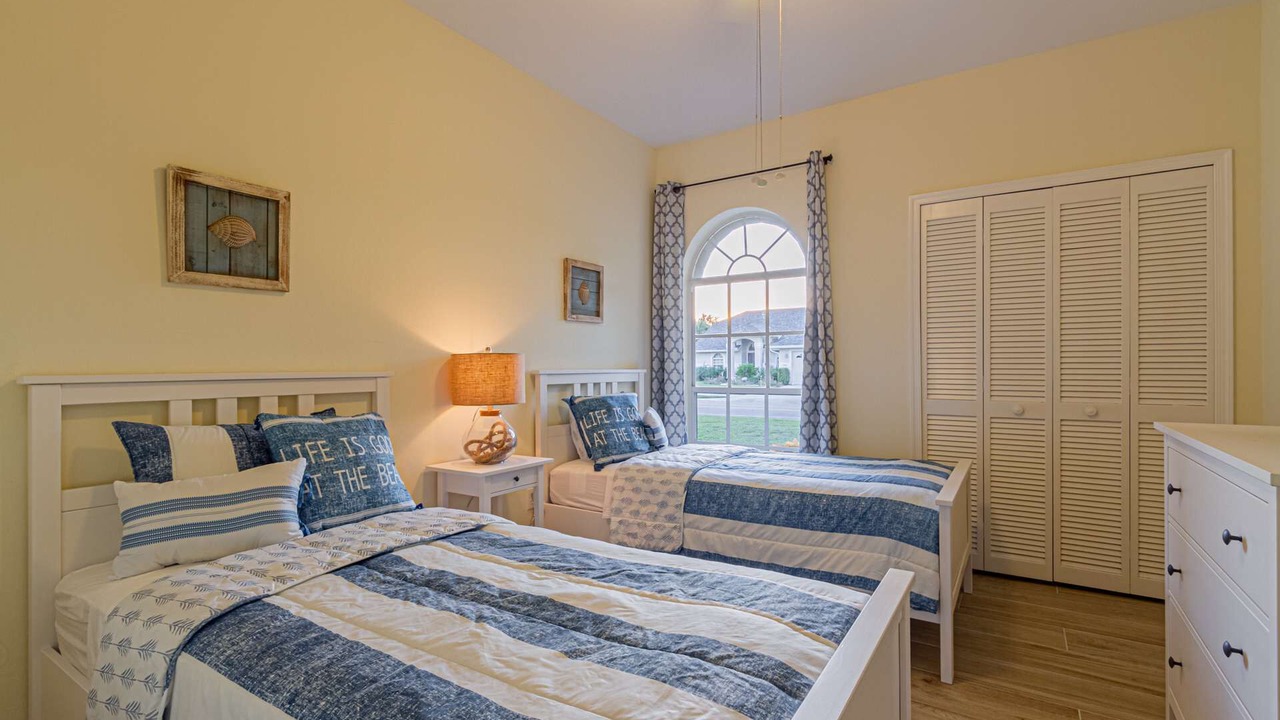 Photo of Bedroom in Crown Pointe