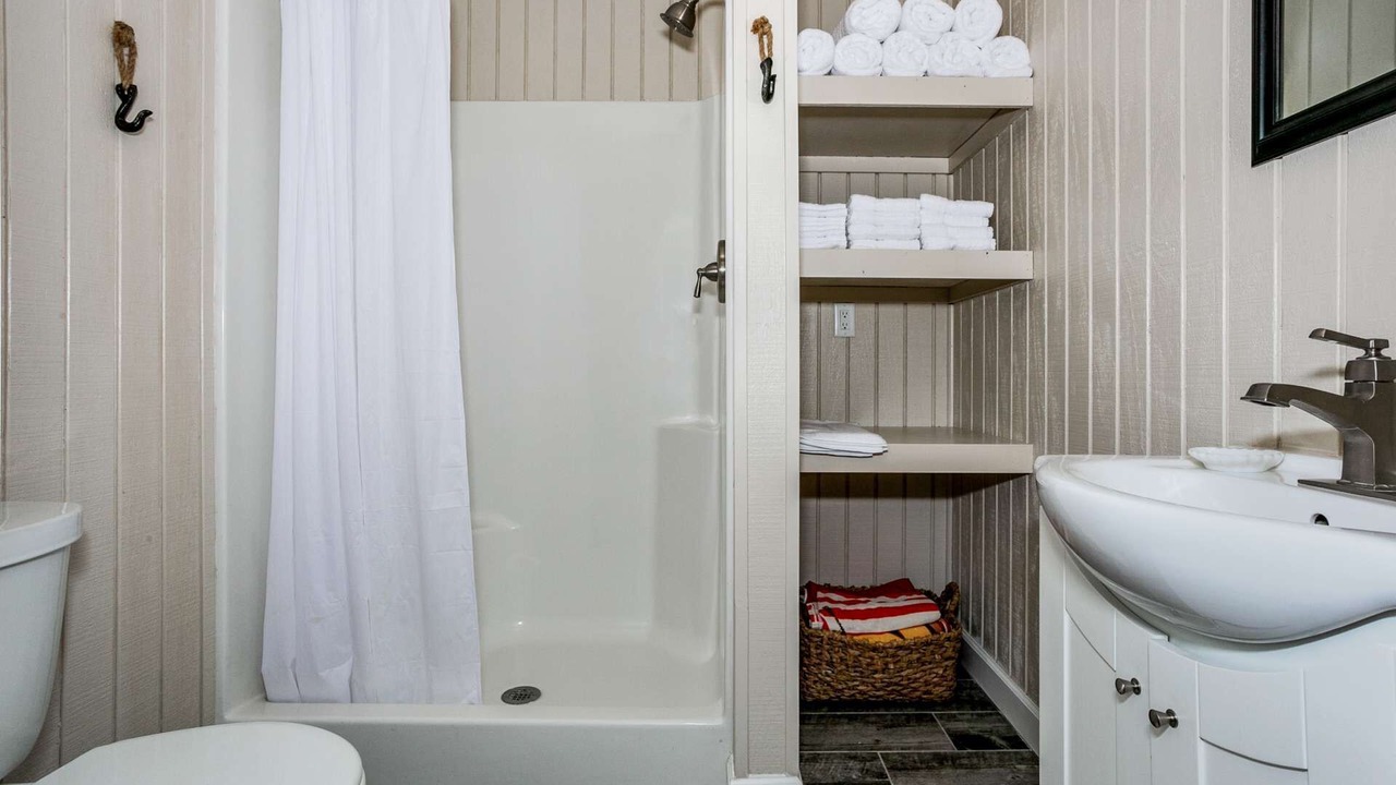 Photo of Bedroom in Ono Island