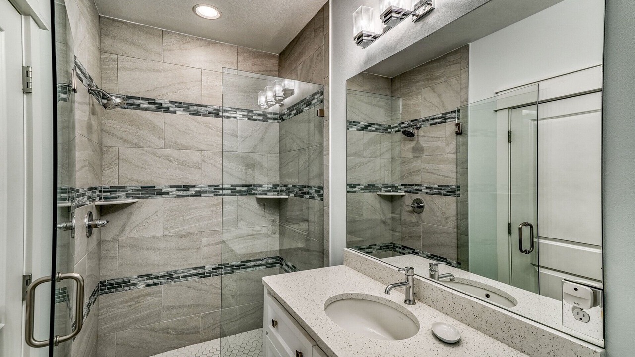 Photo of Bathroom in Emerald Waters Village