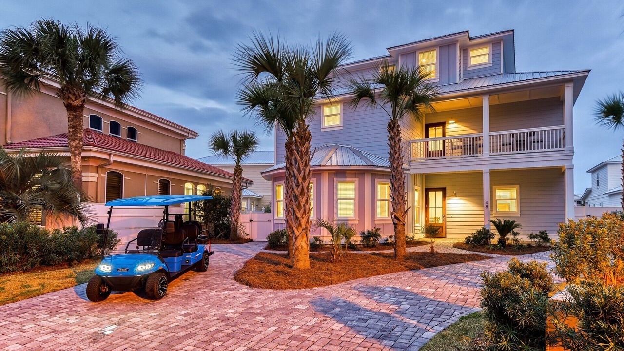 Photo of Outdoor in Emerald Waters Village