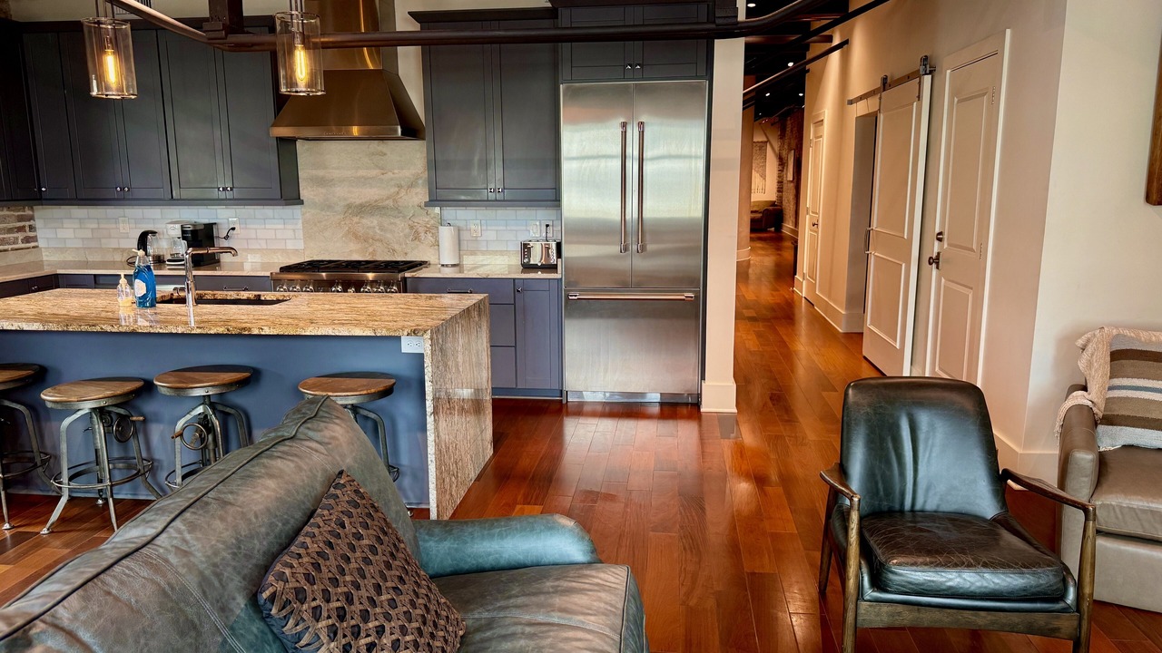 Photo of Livingroom in Central Business District