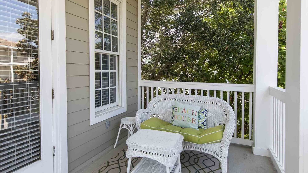 Photo of Patio Balcony in Frangista Beach