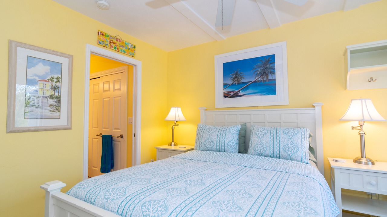 Photo of Bedroom in Holmes Beach
