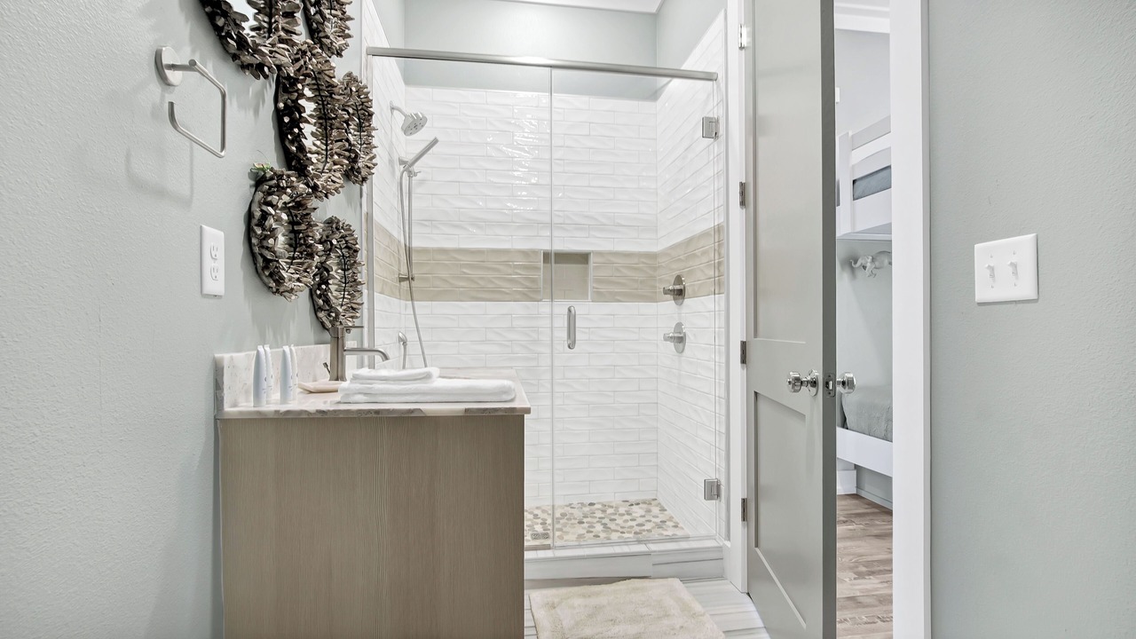 Photo of Bedroom in Crescent Beach